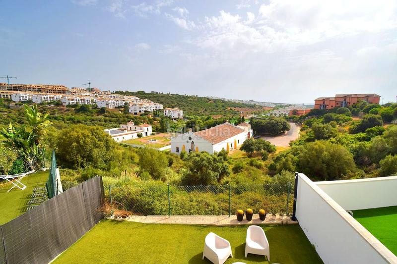 Foto 48615edb-a652-45fe-9d09-08cf2824d52c. Appartement avec parking piscine dans La Alcaidesa