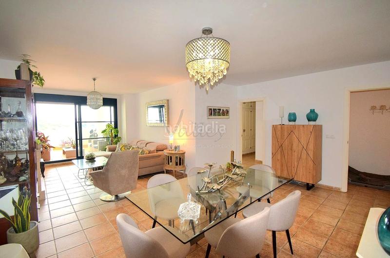 Foto a576bb46-ef3b-44f6-a228-531bc16abda1. Appartement avec parking piscine dans La Alcaidesa