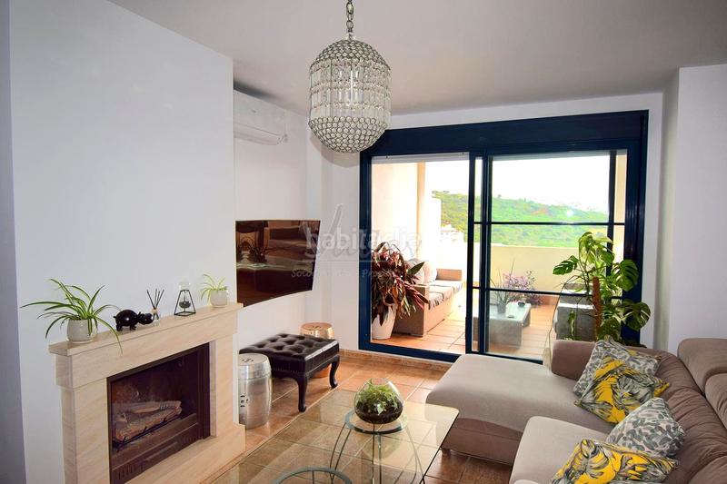 Foto b9035936-cdc7-4d82-b8ac-00b0d1d2b262. Appartement avec parking piscine dans La Alcaidesa