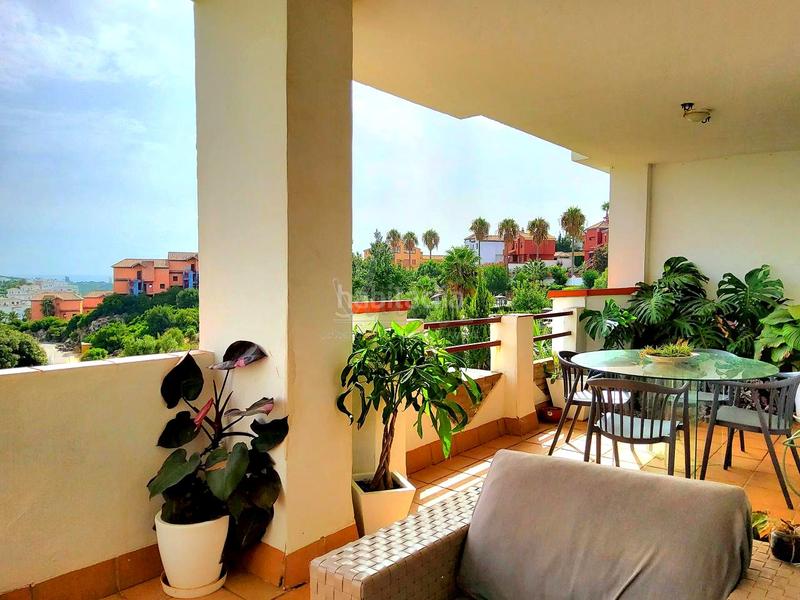 Foto ce0c9812-09df-4cf9-bfa5-ed44f3f1f2c9. Appartement avec parking piscine dans La Alcaidesa