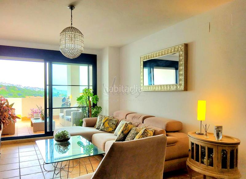 Foto d35816ef-0df0-4683-a419-e29b090cf314. Appartement avec parking piscine dans La Alcaidesa