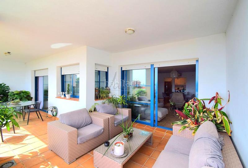 Foto f71ee455-5619-40e3-b81f-21ca9b5e5b5f. Piccolo appartamento con parcheggio piscina in La Alcaidesa