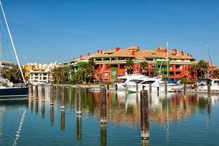 Location Attique à Puerto de Sotogrande-La Marina. Alquiler de larga temporada a partir de septiembre de ático en u