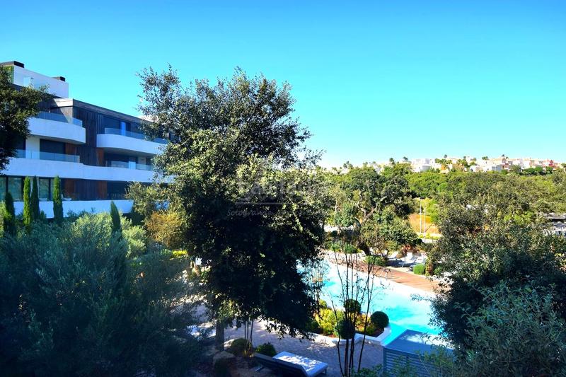 Foto 3196f953-a194-49cd-8e06-56850c970dd5. Piccolo appartamento con riscaldamento parcheggio piscina in Sotogrande