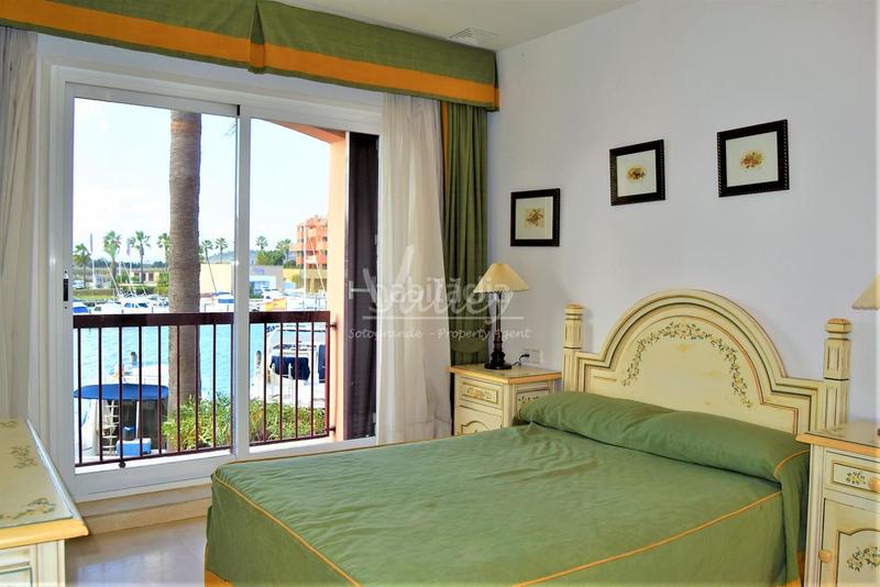 Foto 4781ddf6-61fc-4fd1-8650-4129c1aa4b9f. Location duplex avec parking dans puerto de Sotogrande-la marina Sotogrande