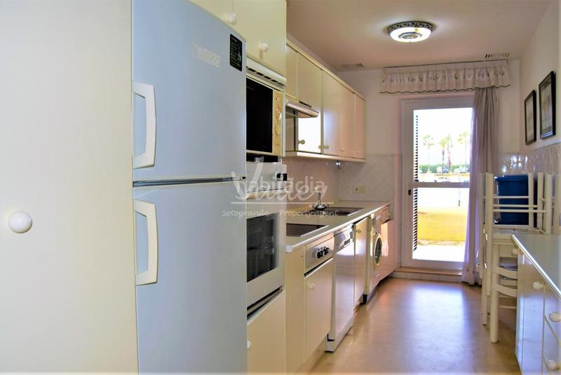 Foto 5f98acba-0683-45dc-9b39-ca09961df3a0. Location duplex avec parking dans puerto de Sotogrande-la marina Sotogrande