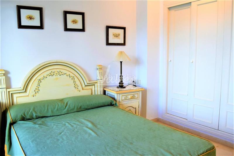 Foto 779e31b8-f7d3-4cb6-9eb9-5795eba4b475. Location duplex avec parking dans puerto de Sotogrande-la marina Sotogrande