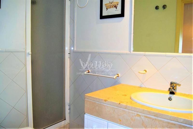 Foto 785fd861-5c5b-4ccb-9fcf-0d8c54eebe95. Location duplex avec parking dans puerto de Sotogrande-la marina Sotogrande