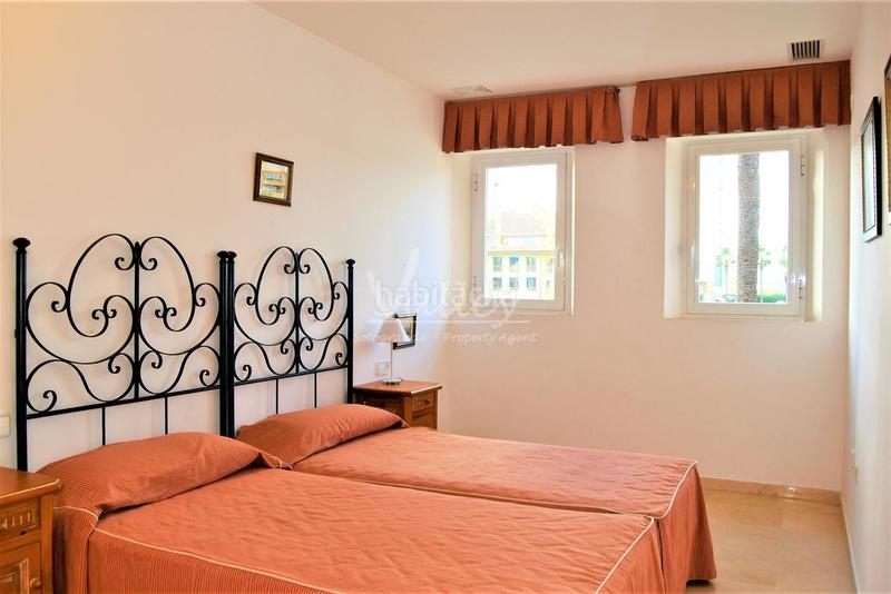 Foto 881e585d-d9ca-4489-9963-afc117aaf8fb. Location duplex avec parking dans puerto de Sotogrande-la marina Sotogrande