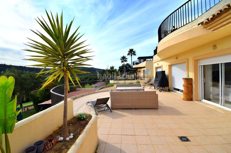 Foto 0aea9bdb-fc5f-40fa-8949-ebc92c26360b. Apartamento venta de apartamento en san roque club. en Sotogrande