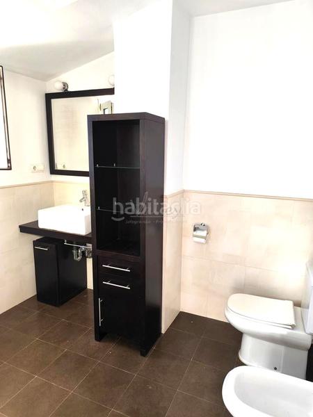 Foto f2848711-bdb4-49f8-9bd0-6a0687675011. Casa adossada a San Enrique-Guadiaro-Pueblo Nuevo Sotogrande