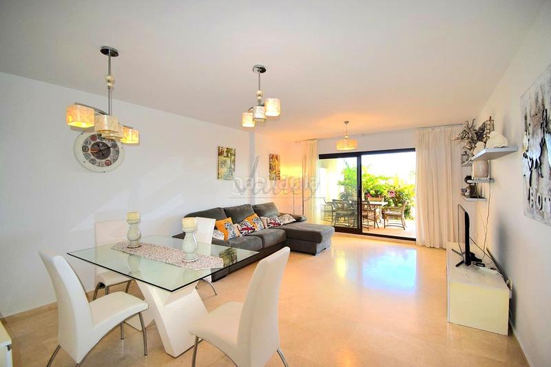 Foto 0a61feca-7b83-4e97-8222-40d4097b0bad. Apartament amb aparcament piscina a La Alcaidesa