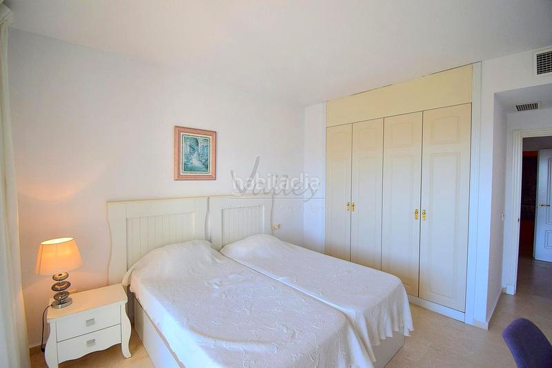 Foto 8bacb5e9-c074-432c-ba15-d465e292adeb. Apartament amb aparcament piscina a La Alcaidesa