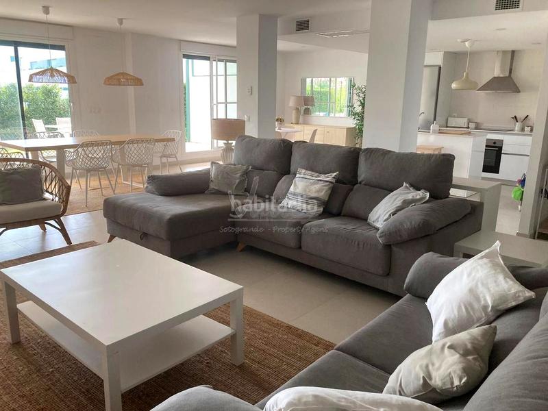 Foto 1347a5a0-39e0-4134-84c0-167b9f3d94f8. Appartement mit heizung parking pool in Sotogrande alto Sotogrande