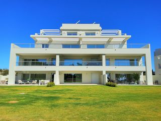 Apartament  Emerald greens. Venta de fant�stico apartamento en primera l�nea de golf en san