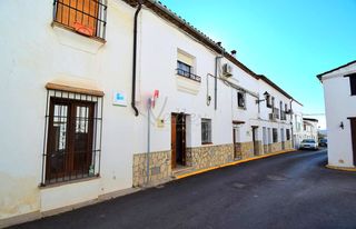 Maison  Calle sevilla. Propiedad tradicional con maravillosas vistas en el corazón de j