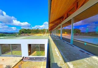 Casa en Sotogrande Alto. Venta de villa en construcción  con vistas al mar  y sierra berm