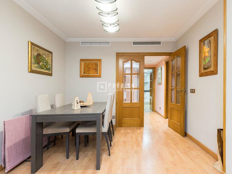 Foto 63ffe15d-a6e2-4995-8061-e00bf28fbc3c. Etagenwohnung mit parking in El Grau Valencia