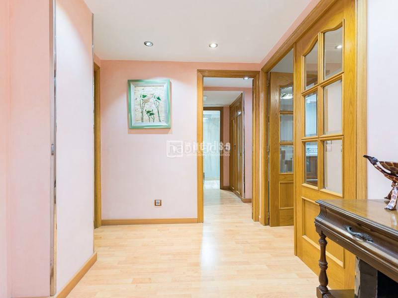 Foto 8a5ab4f4-0b58-4b16-bc2f-333084e351c8. Etagenwohnung mit parking in El Grau Valencia