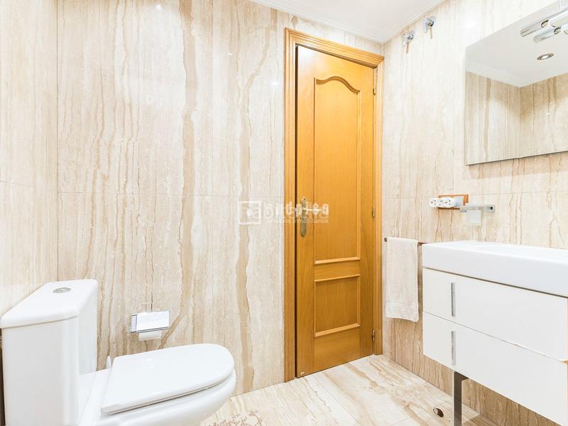 Foto b0ced90e-1f04-4598-899a-ae3703b4bfd4. Etagenwohnung mit parking in El Grau Valencia