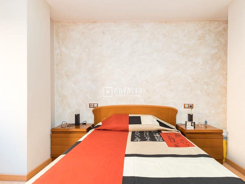 Foto c9681603-e013-4b29-9b06-98cd6f09abad. Etagenwohnung mit parking in El Grau Valencia