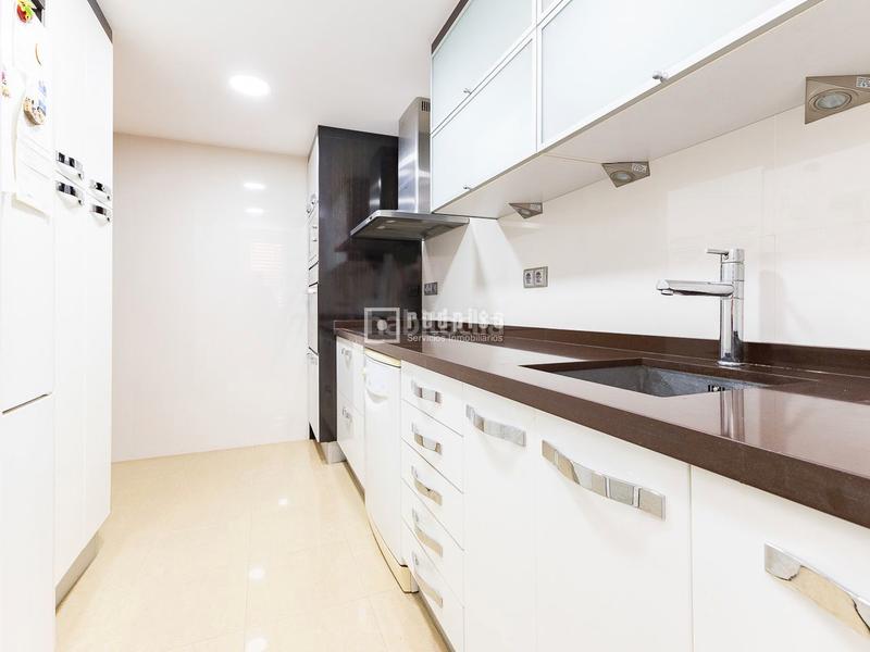 Foto f73aef41-10c6-42e3-9b2d-9551d2b5f1ae. Etagenwohnung mit parking in El Grau Valencia