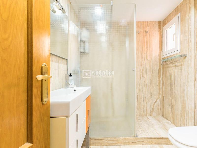 Foto f7c09902-565b-4299-9f3b-abf7b5be5b13. Etagenwohnung mit parking in El Grau Valencia