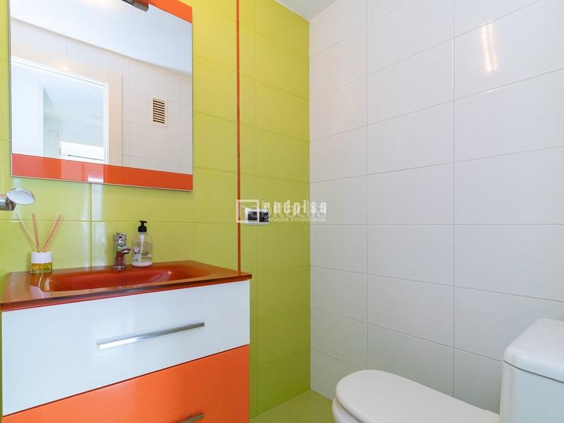 Foto 02618577-92f0-492b-a18f-928e1072f208. Piso  reformado en 7ma planta a la venta en El Grau Valencia