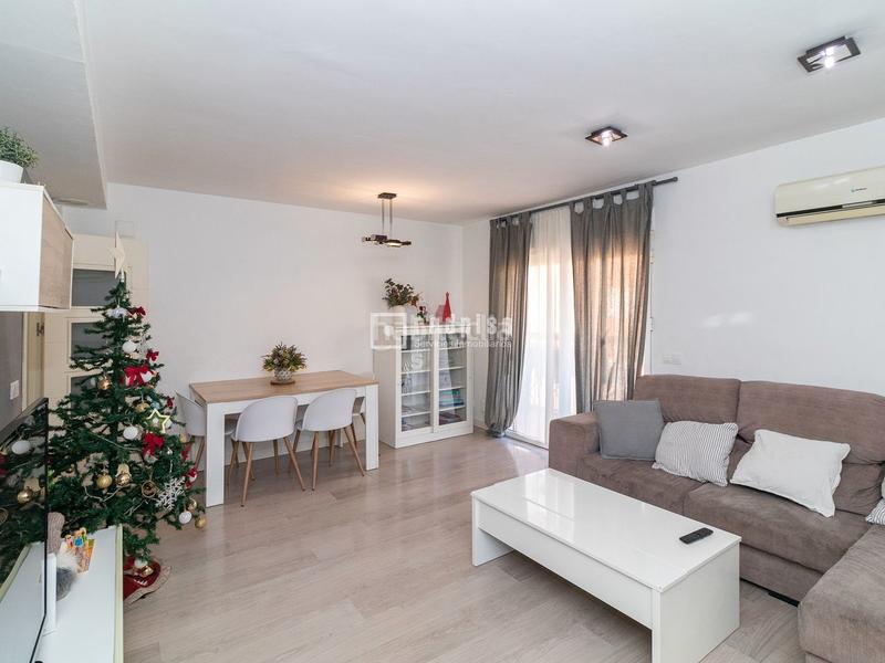 Foto 555b04ff-7262-454e-bfc6-14764ce211eb. Piso  reformado en 7ma planta a la venta en El Grau Valencia