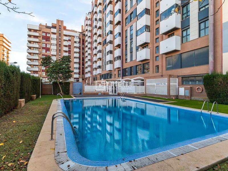 Foto cbb986a1-bb2c-472e-a180-421855a75cbb. Dúplex atico duplex en venta en av. francia en Penya-Roja - Avda. Francia Valencia