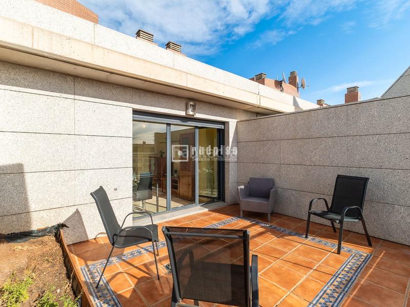 Foto e5af36a2-bcdc-4879-a73a-8f32e54db438. Dúplex atico duplex en venta en av. francia en Penya-Roja - Avda. Francia Valencia