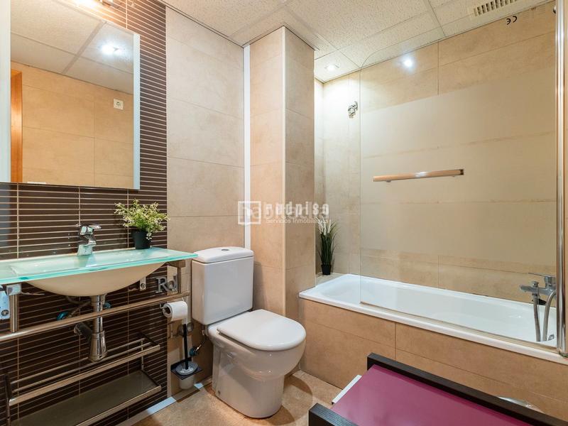 Foto ef6bf73d-065a-462e-bb01-1a2ebd9313d4. Dúplex atico duplex en venta en av. francia en Penya-Roja - Avda. Francia Valencia