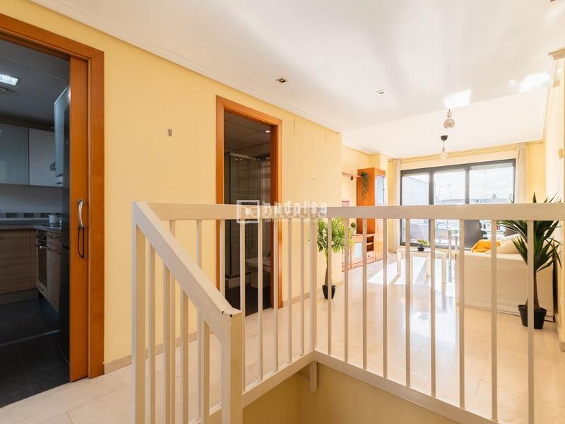 Foto f5916c37-c63a-4604-8176-df0ed32ff495. Dúplex atico duplex en venta en av. francia en Penya-Roja - Avda. Francia Valencia