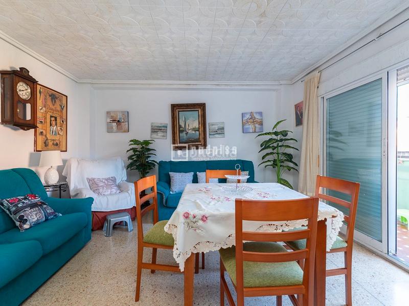 Foto 0f33a211-19db-4dc8-b67e-4c9f3a5ed65a. Etagenwohnung in L´Illa Perduda Valencia