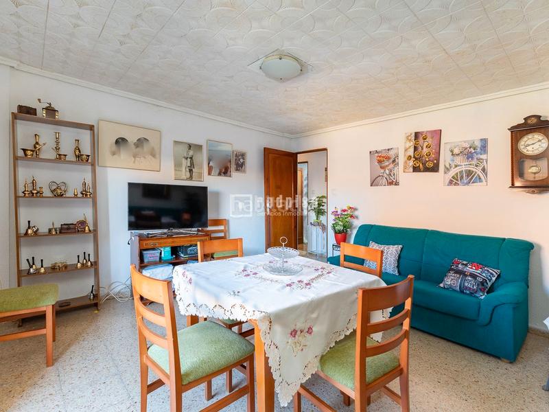 Foto 3dc0238e-0dd7-4852-8b82-2486a1a539f2. Etagenwohnung in L´Illa Perduda Valencia