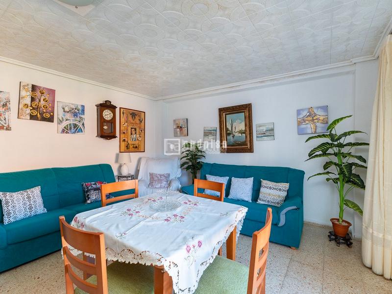 Foto 96e5b665-6ca1-4245-a48a-892324275190. Etagenwohnung in L´Illa Perduda Valencia