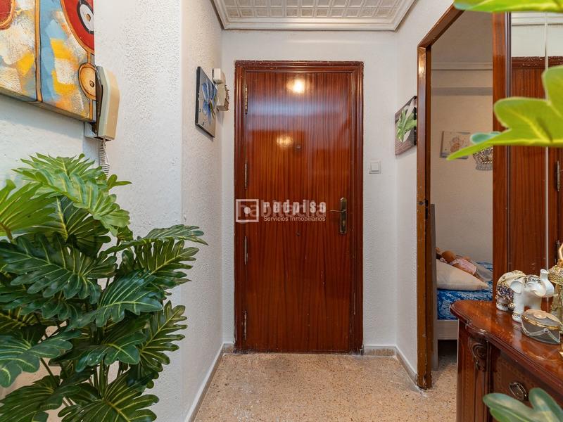 Foto ef6a5b20-2843-44ad-899e-bfa1ebbb073b. Etagenwohnung in L´Illa Perduda Valencia