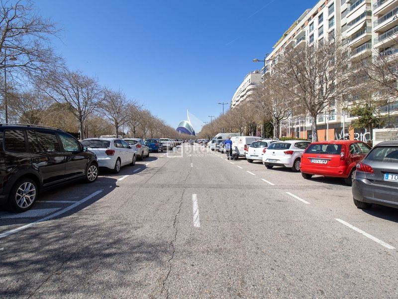 Foto 01eb81fb-186a-4d92-91b1-99a15f788f3b. Location parking voiture dans Penya-Roja - Avda. Francia Valencia