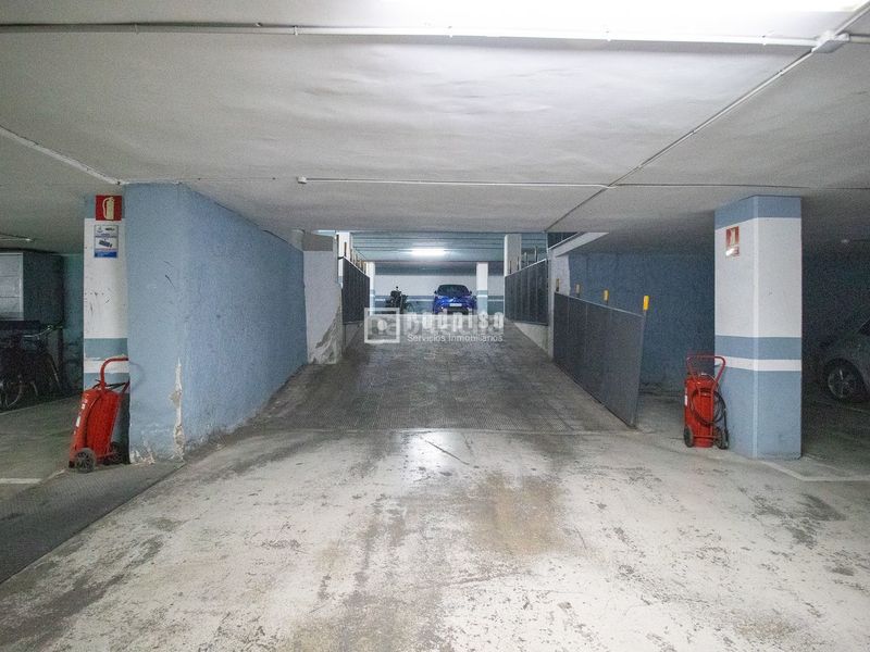 Foto 08467bd4-7ba6-4ccd-8925-31148fe44d9a. Location parking voiture dans Penya-Roja - Avda. Francia Valencia