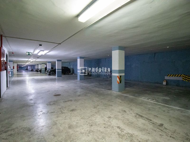 Foto e607d51b-6099-4bd6-941a-62a24da4472d. Location parking voiture dans Penya-Roja - Avda. Francia Valencia