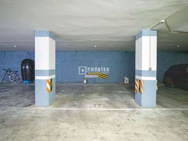 Foto e9e8100c-b0fd-4197-ac71-aecd37ceec6e. Location parking voiture dans Penya-Roja - Avda. Francia Valencia