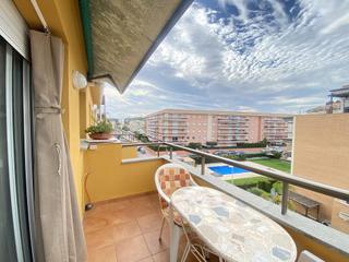 Dúplex  Calle conrad vilar. Àtic dúplex ideal de 4 habitacions, a 2 minuts a peu de la platj