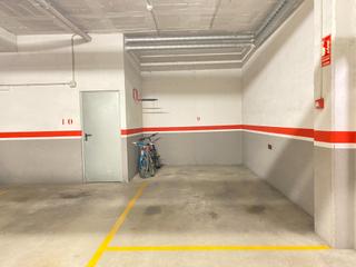 Autoparkplatz in Torre - Sana. Parking en venta en la gripia