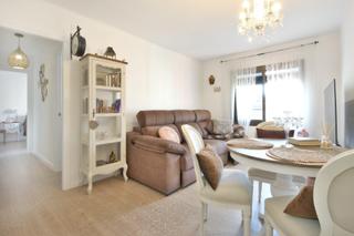 Etagenwohnung  Carrer albinyana, d'. Piso luminoso y funcional en can palet