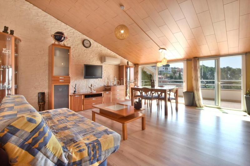 Foto 8e6009fa-f216-4b86-a363-d72547d0435e. Casa amplia y luminosa casa 4 vientos en Ullastrell