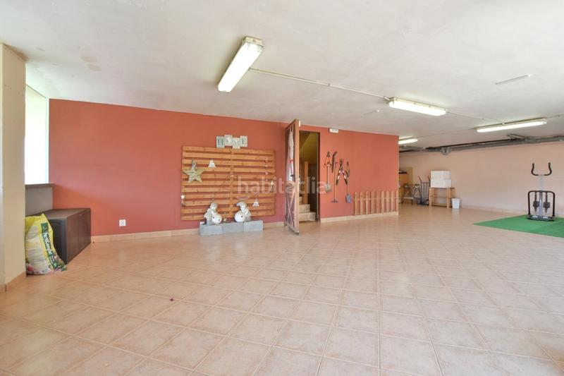 Foto b3a474af-edfd-46b8-9c41-d74e68028c4d. Casa amb calefacció aparcament piscina a Ullastrell