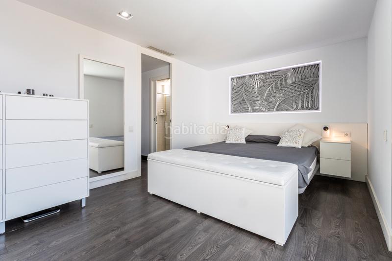 Foto b27cd8be-8dc0-4e3a-8546-3dd63a32faf2. Xalet a passatge de suïssa 13 a Can Parellada Terrassa