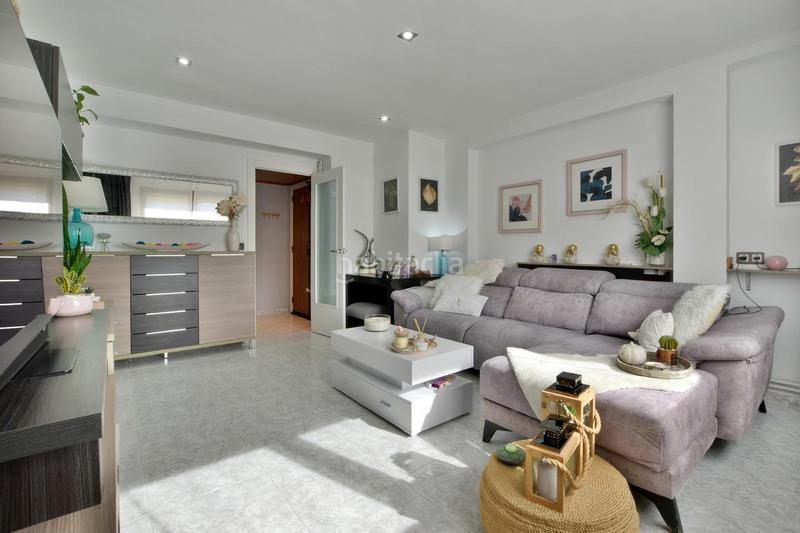 Foto 40088d92-4f03-4743-88cd-22da4c7bb664. Flat with heating in Can Cuiàs Montcada i Reixac