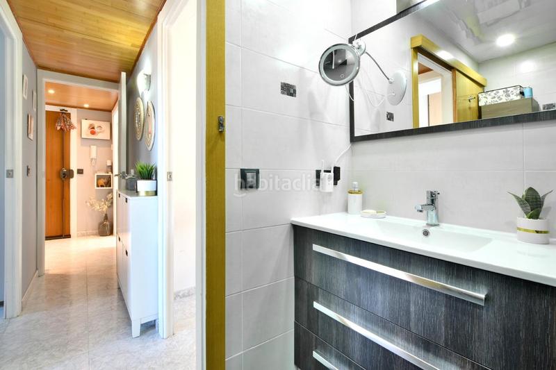 Foto 6e0e2a5d-a7bf-4820-8dc9-335016d65ba8. Flat with heating in Can Cuiàs Montcada i Reixac