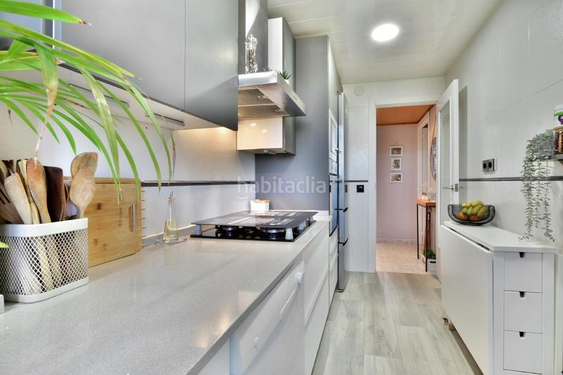 Foto f3e109e0-f625-435f-b71a-16ec857f35de. Flat with heating in Can Cuiàs Montcada i Reixac